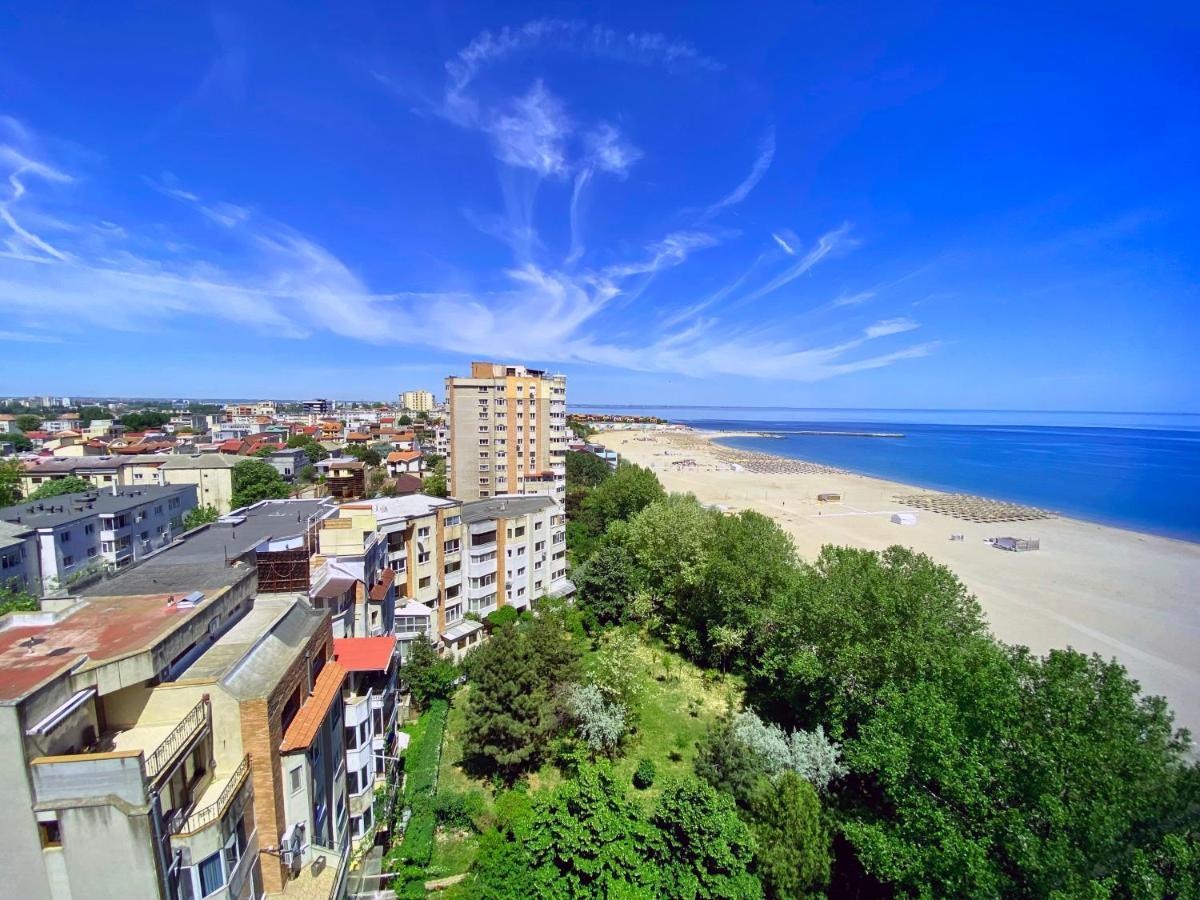 Sunny, Modern Apt By The Beach! Lägenhet Constanţa Exteriör bild